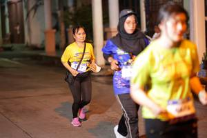 BIB: 311
                            <button type="button" onclick="openModal(26241881)" class="btn btn-primary btn-sm float-right btn-popup" data-toggle="modal" data-target=".modal-high-quality">
                        <i class="fas fa-shopping-cart"></i> Add to Cart
                    </button>
                                            <button type="button" onclick="isThisMe(26241881, true)" class="btn btn-success btn-sm float-right btn-popup btn-isme hidden" data-toggle="tooltip" data-placement="bottom" title="นี่คือรูปของคุณใช่ไหม คลิกที่นี่เพื่อเอาเข้าอัลบั้ม">
                        <i class="fas fa-plus"></i> Add to album
                    </button>
                    <button type="button" onclick="isThisMe(26241881, false)" class="btn btn-warning btn-sm float-right btn-popup btn-isnotme hidden">
                        <i class="fas fa-ban"></i> Remove from album
                    </button>