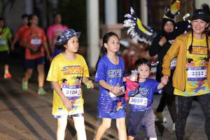 BIB: 3104, 3039, 3352
                            <button type="button" onclick="openModal(26247448)" class="btn btn-primary btn-sm float-right btn-popup" data-toggle="modal" data-target=".modal-high-quality">
                        <i class="fas fa-shopping-cart"></i> Add to Cart
                    </button>
                                            <button type="button" onclick="isThisMe(26247448, true)" class="btn btn-success btn-sm float-right btn-popup btn-isme hidden" data-toggle="tooltip" data-placement="bottom" title="นี่คือรูปของคุณใช่ไหม คลิกที่นี่เพื่อเอาเข้าอัลบั้ม">
                        <i class="fas fa-plus"></i> Add to album
                    </button>
                    <button type="button" onclick="isThisMe(26247448, false)" class="btn btn-warning btn-sm float-right btn-popup btn-isnotme hidden">
                        <i class="fas fa-ban"></i> Remove from album
                    </button>