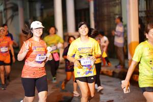 BIB: 3340, 3315
                            <button type="button" onclick="openModal(26242199)" class="btn btn-primary btn-sm float-right btn-popup" data-toggle="modal" data-target=".modal-high-quality">
                        <i class="fas fa-shopping-cart"></i> Add to Cart
                    </button>
                                            <button type="button" onclick="isThisMe(26242199, true)" class="btn btn-success btn-sm float-right btn-popup btn-isme hidden" data-toggle="tooltip" data-placement="bottom" title="นี่คือรูปของคุณใช่ไหม คลิกที่นี่เพื่อเอาเข้าอัลบั้ม">
                        <i class="fas fa-plus"></i> Add to album
                    </button>
                    <button type="button" onclick="isThisMe(26242199, false)" class="btn btn-warning btn-sm float-right btn-popup btn-isnotme hidden">
                        <i class="fas fa-ban"></i> Remove from album
                    </button>