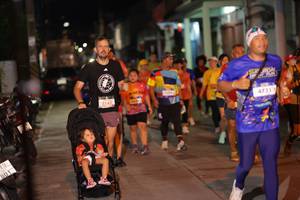 BIB: 801, 5147, 4731
                            <button type="button" onclick="openModal(26243846)" class="btn btn-primary btn-sm float-right btn-popup" data-toggle="modal" data-target=".modal-high-quality">
                        <i class="fas fa-shopping-cart"></i> Add to Cart
                    </button>
                                            <button type="button" onclick="isThisMe(26243846, true)" class="btn btn-success btn-sm float-right btn-popup btn-isme hidden" data-toggle="tooltip" data-placement="bottom" title="นี่คือรูปของคุณใช่ไหม คลิกที่นี่เพื่อเอาเข้าอัลบั้ม">
                        <i class="fas fa-plus"></i> Add to album
                    </button>
                    <button type="button" onclick="isThisMe(26243846, false)" class="btn btn-warning btn-sm float-right btn-popup btn-isnotme hidden">
                        <i class="fas fa-ban"></i> Remove from album
                    </button>