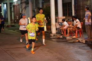 BIB: 3189
                            <button type="button" onclick="openModal(26240002)" class="btn btn-primary btn-sm float-right btn-popup" data-toggle="modal" data-target=".modal-high-quality">
                        <i class="fas fa-shopping-cart"></i> Add to Cart
                    </button>
                                            <button type="button" onclick="isThisMe(26240002, true)" class="btn btn-success btn-sm float-right btn-popup btn-isme hidden" data-toggle="tooltip" data-placement="bottom" title="นี่คือรูปของคุณใช่ไหม คลิกที่นี่เพื่อเอาเข้าอัลบั้ม">
                        <i class="fas fa-plus"></i> Add to album
                    </button>
                    <button type="button" onclick="isThisMe(26240002, false)" class="btn btn-warning btn-sm float-right btn-popup btn-isnotme hidden">
                        <i class="fas fa-ban"></i> Remove from album
                    </button>