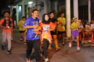 BIB: 480
                            <button type="button" onclick="openModal(26240138)" class="btn btn-primary btn-sm float-right btn-popup" data-toggle="modal" data-target=".modal-high-quality">
                        <i class="fas fa-shopping-cart"></i> Add to Cart
                    </button>
                                            <button type="button" onclick="isThisMe(26240138, true)" class="btn btn-success btn-sm float-right btn-popup btn-isme hidden" data-toggle="tooltip" data-placement="bottom" title="นี่คือรูปของคุณใช่ไหม คลิกที่นี่เพื่อเอาเข้าอัลบั้ม">
                        <i class="fas fa-plus"></i> Add to album
                    </button>
                    <button type="button" onclick="isThisMe(26240138, false)" class="btn btn-warning btn-sm float-right btn-popup btn-isnotme hidden">
                        <i class="fas fa-ban"></i> Remove from album
                    </button>