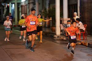 BIB: 3301, 4075, 4351
                            <button type="button" onclick="openModal(26237115)" class="btn btn-primary btn-sm float-right btn-popup" data-toggle="modal" data-target=".modal-high-quality">
                        <i class="fas fa-shopping-cart"></i> Add to Cart
                    </button>
                                            <button type="button" onclick="isThisMe(26237115, true)" class="btn btn-success btn-sm float-right btn-popup btn-isme hidden" data-toggle="tooltip" data-placement="bottom" title="นี่คือรูปของคุณใช่ไหม คลิกที่นี่เพื่อเอาเข้าอัลบั้ม">
                        <i class="fas fa-plus"></i> Add to album
                    </button>
                    <button type="button" onclick="isThisMe(26237115, false)" class="btn btn-warning btn-sm float-right btn-popup btn-isnotme hidden">
                        <i class="fas fa-ban"></i> Remove from album
                    </button>