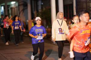 BIB: 4628
                            <button type="button" onclick="openModal(26248267)" class="btn btn-primary btn-sm float-right btn-popup" data-toggle="modal" data-target=".modal-high-quality">
                        <i class="fas fa-shopping-cart"></i> Add to Cart
                    </button>
                                            <button type="button" onclick="isThisMe(26248267, true)" class="btn btn-success btn-sm float-right btn-popup btn-isme hidden" data-toggle="tooltip" data-placement="bottom" title="นี่คือรูปของคุณใช่ไหม คลิกที่นี่เพื่อเอาเข้าอัลบั้ม">
                        <i class="fas fa-plus"></i> Add to album
                    </button>
                    <button type="button" onclick="isThisMe(26248267, false)" class="btn btn-warning btn-sm float-right btn-popup btn-isnotme hidden">
                        <i class="fas fa-ban"></i> Remove from album
                    </button>