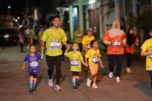 BIB: 4604, 4141, 4603, 301, 4231
                            <button type="button" onclick="openModal(26243158)" class="btn btn-primary btn-sm float-right btn-popup" data-toggle="modal" data-target=".modal-high-quality">
                        <i class="fas fa-shopping-cart"></i> Add to Cart
                    </button>
                                            <button type="button" onclick="isThisMe(26243158, true)" class="btn btn-success btn-sm float-right btn-popup btn-isme hidden" data-toggle="tooltip" data-placement="bottom" title="นี่คือรูปของคุณใช่ไหม คลิกที่นี่เพื่อเอาเข้าอัลบั้ม">
                        <i class="fas fa-plus"></i> Add to album
                    </button>
                    <button type="button" onclick="isThisMe(26243158, false)" class="btn btn-warning btn-sm float-right btn-popup btn-isnotme hidden">
                        <i class="fas fa-ban"></i> Remove from album
                    </button>