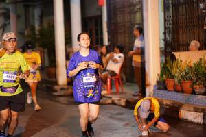 BIB: 4602, 4911
                            <button type="button" onclick="openModal(26240776)" class="btn btn-primary btn-sm float-right btn-popup" data-toggle="modal" data-target=".modal-high-quality">
                        <i class="fas fa-shopping-cart"></i> Add to Cart
                    </button>
                                            <button type="button" onclick="isThisMe(26240776, true)" class="btn btn-success btn-sm float-right btn-popup btn-isme hidden" data-toggle="tooltip" data-placement="bottom" title="นี่คือรูปของคุณใช่ไหม คลิกที่นี่เพื่อเอาเข้าอัลบั้ม">
                        <i class="fas fa-plus"></i> Add to album
                    </button>
                    <button type="button" onclick="isThisMe(26240776, false)" class="btn btn-warning btn-sm float-right btn-popup btn-isnotme hidden">
                        <i class="fas fa-ban"></i> Remove from album
                    </button>