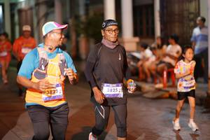 BIB: 3823, 3825, 3047
                            <button type="button" onclick="openModal(26242897)" class="btn btn-primary btn-sm float-right btn-popup" data-toggle="modal" data-target=".modal-high-quality">
                        <i class="fas fa-shopping-cart"></i> Add to Cart
                    </button>
                                            <button type="button" onclick="isThisMe(26242897, true)" class="btn btn-success btn-sm float-right btn-popup btn-isme hidden" data-toggle="tooltip" data-placement="bottom" title="นี่คือรูปของคุณใช่ไหม คลิกที่นี่เพื่อเอาเข้าอัลบั้ม">
                        <i class="fas fa-plus"></i> Add to album
                    </button>
                    <button type="button" onclick="isThisMe(26242897, false)" class="btn btn-warning btn-sm float-right btn-popup btn-isnotme hidden">
                        <i class="fas fa-ban"></i> Remove from album
                    </button>