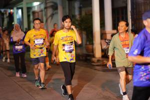 BIB: 4571, 3806, 137
                            <button type="button" onclick="openModal(26241675)" class="btn btn-primary btn-sm float-right btn-popup" data-toggle="modal" data-target=".modal-high-quality">
                        <i class="fas fa-shopping-cart"></i> Add to Cart
                    </button>
                                            <button type="button" onclick="isThisMe(26241675, true)" class="btn btn-success btn-sm float-right btn-popup btn-isme hidden" data-toggle="tooltip" data-placement="bottom" title="นี่คือรูปของคุณใช่ไหม คลิกที่นี่เพื่อเอาเข้าอัลบั้ม">
                        <i class="fas fa-plus"></i> Add to album
                    </button>
                    <button type="button" onclick="isThisMe(26241675, false)" class="btn btn-warning btn-sm float-right btn-popup btn-isnotme hidden">
                        <i class="fas fa-ban"></i> Remove from album
                    </button>