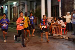 BIB: 3536
                            <button type="button" onclick="openModal(26236940)" class="btn btn-primary btn-sm float-right btn-popup" data-toggle="modal" data-target=".modal-high-quality">
                        <i class="fas fa-shopping-cart"></i> Add to Cart
                    </button>
                                            <button type="button" onclick="isThisMe(26236940, true)" class="btn btn-success btn-sm float-right btn-popup btn-isme hidden" data-toggle="tooltip" data-placement="bottom" title="นี่คือรูปของคุณใช่ไหม คลิกที่นี่เพื่อเอาเข้าอัลบั้ม">
                        <i class="fas fa-plus"></i> Add to album
                    </button>
                    <button type="button" onclick="isThisMe(26236940, false)" class="btn btn-warning btn-sm float-right btn-popup btn-isnotme hidden">
                        <i class="fas fa-ban"></i> Remove from album
                    </button>