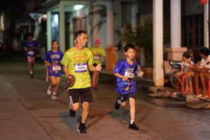 BIB: 3696, 3190
                            <button type="button" onclick="openModal(26238107)" class="btn btn-primary btn-sm float-right btn-popup" data-toggle="modal" data-target=".modal-high-quality">
                        <i class="fas fa-shopping-cart"></i> Add to Cart
                    </button>
                                            <button type="button" onclick="isThisMe(26238107, true)" class="btn btn-success btn-sm float-right btn-popup btn-isme hidden" data-toggle="tooltip" data-placement="bottom" title="นี่คือรูปของคุณใช่ไหม คลิกที่นี่เพื่อเอาเข้าอัลบั้ม">
                        <i class="fas fa-plus"></i> Add to album
                    </button>
                    <button type="button" onclick="isThisMe(26238107, false)" class="btn btn-warning btn-sm float-right btn-popup btn-isnotme hidden">
                        <i class="fas fa-ban"></i> Remove from album
                    </button>