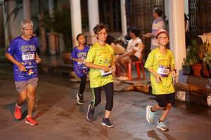 BIB: 3737, 3201
                            <button type="button" onclick="openModal(26239445)" class="btn btn-primary btn-sm float-right btn-popup" data-toggle="modal" data-target=".modal-high-quality">
                        <i class="fas fa-shopping-cart"></i> Add to Cart
                    </button>
                                            <button type="button" onclick="isThisMe(26239445, true)" class="btn btn-success btn-sm float-right btn-popup btn-isme hidden" data-toggle="tooltip" data-placement="bottom" title="นี่คือรูปของคุณใช่ไหม คลิกที่นี่เพื่อเอาเข้าอัลบั้ม">
                        <i class="fas fa-plus"></i> Add to album
                    </button>
                    <button type="button" onclick="isThisMe(26239445, false)" class="btn btn-warning btn-sm float-right btn-popup btn-isnotme hidden">
                        <i class="fas fa-ban"></i> Remove from album
                    </button>