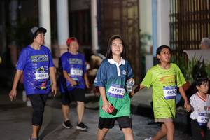 BIB: 4010, 3703, 4470, 409
                            <button type="button" onclick="openModal(26247562)" class="btn btn-primary btn-sm float-right btn-popup" data-toggle="modal" data-target=".modal-high-quality">
                        <i class="fas fa-shopping-cart"></i> Add to Cart
                    </button>
                                            <button type="button" onclick="isThisMe(26247562, true)" class="btn btn-success btn-sm float-right btn-popup btn-isme hidden" data-toggle="tooltip" data-placement="bottom" title="นี่คือรูปของคุณใช่ไหม คลิกที่นี่เพื่อเอาเข้าอัลบั้ม">
                        <i class="fas fa-plus"></i> Add to album
                    </button>
                    <button type="button" onclick="isThisMe(26247562, false)" class="btn btn-warning btn-sm float-right btn-popup btn-isnotme hidden">
                        <i class="fas fa-ban"></i> Remove from album
                    </button>