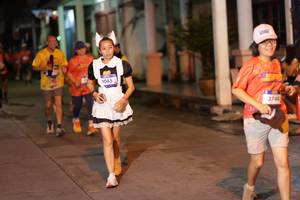 BIB: 1085, 3744
                            <button type="button" onclick="openModal(26242744)" class="btn btn-primary btn-sm float-right btn-popup" data-toggle="modal" data-target=".modal-high-quality">
                        <i class="fas fa-shopping-cart"></i> Add to Cart
                    </button>
                                            <button type="button" onclick="isThisMe(26242744, true)" class="btn btn-success btn-sm float-right btn-popup btn-isme hidden" data-toggle="tooltip" data-placement="bottom" title="นี่คือรูปของคุณใช่ไหม คลิกที่นี่เพื่อเอาเข้าอัลบั้ม">
                        <i class="fas fa-plus"></i> Add to album
                    </button>
                    <button type="button" onclick="isThisMe(26242744, false)" class="btn btn-warning btn-sm float-right btn-popup btn-isnotme hidden">
                        <i class="fas fa-ban"></i> Remove from album
                    </button>