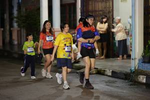 BIB: 4529, 4527, 4552
                            <button type="button" onclick="openModal(26249814)" class="btn btn-primary btn-sm float-right btn-popup" data-toggle="modal" data-target=".modal-high-quality">
                        <i class="fas fa-shopping-cart"></i> Add to Cart
                    </button>
                                            <button type="button" onclick="isThisMe(26249814, true)" class="btn btn-success btn-sm float-right btn-popup btn-isme hidden" data-toggle="tooltip" data-placement="bottom" title="นี่คือรูปของคุณใช่ไหม คลิกที่นี่เพื่อเอาเข้าอัลบั้ม">
                        <i class="fas fa-plus"></i> Add to album
                    </button>
                    <button type="button" onclick="isThisMe(26249814, false)" class="btn btn-warning btn-sm float-right btn-popup btn-isnotme hidden">
                        <i class="fas fa-ban"></i> Remove from album
                    </button>