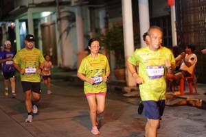 BIB: 4079, 680, 3885
                            <button type="button" onclick="openModal(26241258)" class="btn btn-primary btn-sm float-right btn-popup" data-toggle="modal" data-target=".modal-high-quality">
                        <i class="fas fa-shopping-cart"></i> Add to Cart
                    </button>
                                            <button type="button" onclick="isThisMe(26241258, true)" class="btn btn-success btn-sm float-right btn-popup btn-isme hidden" data-toggle="tooltip" data-placement="bottom" title="นี่คือรูปของคุณใช่ไหม คลิกที่นี่เพื่อเอาเข้าอัลบั้ม">
                        <i class="fas fa-plus"></i> Add to album
                    </button>
                    <button type="button" onclick="isThisMe(26241258, false)" class="btn btn-warning btn-sm float-right btn-popup btn-isnotme hidden">
                        <i class="fas fa-ban"></i> Remove from album
                    </button>