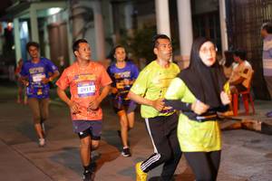 BIB: 3911
                            <button type="button" onclick="openModal(26242040)" class="btn btn-primary btn-sm float-right btn-popup" data-toggle="modal" data-target=".modal-high-quality">
                        <i class="fas fa-shopping-cart"></i> Add to Cart
                    </button>
                                            <button type="button" onclick="isThisMe(26242040, true)" class="btn btn-success btn-sm float-right btn-popup btn-isme hidden" data-toggle="tooltip" data-placement="bottom" title="นี่คือรูปของคุณใช่ไหม คลิกที่นี่เพื่อเอาเข้าอัลบั้ม">
                        <i class="fas fa-plus"></i> Add to album
                    </button>
                    <button type="button" onclick="isThisMe(26242040, false)" class="btn btn-warning btn-sm float-right btn-popup btn-isnotme hidden">
                        <i class="fas fa-ban"></i> Remove from album
                    </button>