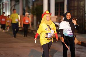 BIB: 385
                            <button type="button" onclick="openModal(26249458)" class="btn btn-primary btn-sm float-right btn-popup" data-toggle="modal" data-target=".modal-high-quality">
                        <i class="fas fa-shopping-cart"></i> Add to Cart
                    </button>
                                            <button type="button" onclick="isThisMe(26249458, true)" class="btn btn-success btn-sm float-right btn-popup btn-isme hidden" data-toggle="tooltip" data-placement="bottom" title="นี่คือรูปของคุณใช่ไหม คลิกที่นี่เพื่อเอาเข้าอัลบั้ม">
                        <i class="fas fa-plus"></i> Add to album
                    </button>
                    <button type="button" onclick="isThisMe(26249458, false)" class="btn btn-warning btn-sm float-right btn-popup btn-isnotme hidden">
                        <i class="fas fa-ban"></i> Remove from album
                    </button>