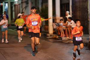 BIB: 4075, 4351
                            <button type="button" onclick="openModal(26237128)" class="btn btn-primary btn-sm float-right btn-popup" data-toggle="modal" data-target=".modal-high-quality">
                        <i class="fas fa-shopping-cart"></i> Add to Cart
                    </button>
                                            <button type="button" onclick="isThisMe(26237128, true)" class="btn btn-success btn-sm float-right btn-popup btn-isme hidden" data-toggle="tooltip" data-placement="bottom" title="นี่คือรูปของคุณใช่ไหม คลิกที่นี่เพื่อเอาเข้าอัลบั้ม">
                        <i class="fas fa-plus"></i> Add to album
                    </button>
                    <button type="button" onclick="isThisMe(26237128, false)" class="btn btn-warning btn-sm float-right btn-popup btn-isnotme hidden">
                        <i class="fas fa-ban"></i> Remove from album
                    </button>