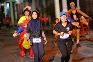 BIB: 391, 3545
                            <button type="button" onclick="openModal(26244065)" class="btn btn-primary btn-sm float-right btn-popup" data-toggle="modal" data-target=".modal-high-quality">
                        <i class="fas fa-shopping-cart"></i> Add to Cart
                    </button>
                                            <button type="button" onclick="isThisMe(26244065, true)" class="btn btn-success btn-sm float-right btn-popup btn-isme hidden" data-toggle="tooltip" data-placement="bottom" title="นี่คือรูปของคุณใช่ไหม คลิกที่นี่เพื่อเอาเข้าอัลบั้ม">
                        <i class="fas fa-plus"></i> Add to album
                    </button>
                    <button type="button" onclick="isThisMe(26244065, false)" class="btn btn-warning btn-sm float-right btn-popup btn-isnotme hidden">
                        <i class="fas fa-ban"></i> Remove from album
                    </button>