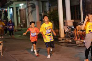 BIB: 3107, 4150
                            <button type="button" onclick="openModal(26246188)" class="btn btn-primary btn-sm float-right btn-popup" data-toggle="modal" data-target=".modal-high-quality">
                        <i class="fas fa-shopping-cart"></i> Add to Cart
                    </button>
                                            <button type="button" onclick="isThisMe(26246188, true)" class="btn btn-success btn-sm float-right btn-popup btn-isme hidden" data-toggle="tooltip" data-placement="bottom" title="นี่คือรูปของคุณใช่ไหม คลิกที่นี่เพื่อเอาเข้าอัลบั้ม">
                        <i class="fas fa-plus"></i> Add to album
                    </button>
                    <button type="button" onclick="isThisMe(26246188, false)" class="btn btn-warning btn-sm float-right btn-popup btn-isnotme hidden">
                        <i class="fas fa-ban"></i> Remove from album
                    </button>