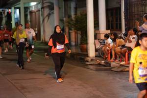 BIB: 3958
                            <button type="button" onclick="openModal(26241439)" class="btn btn-primary btn-sm float-right btn-popup" data-toggle="modal" data-target=".modal-high-quality">
                        <i class="fas fa-shopping-cart"></i> Add to Cart
                    </button>
                                            <button type="button" onclick="isThisMe(26241439, true)" class="btn btn-success btn-sm float-right btn-popup btn-isme hidden" data-toggle="tooltip" data-placement="bottom" title="นี่คือรูปของคุณใช่ไหม คลิกที่นี่เพื่อเอาเข้าอัลบั้ม">
                        <i class="fas fa-plus"></i> Add to album
                    </button>
                    <button type="button" onclick="isThisMe(26241439, false)" class="btn btn-warning btn-sm float-right btn-popup btn-isnotme hidden">
                        <i class="fas fa-ban"></i> Remove from album
                    </button>