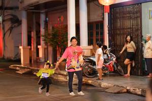 BIB: 4782
                            <button type="button" onclick="openModal(26250021)" class="btn btn-primary btn-sm float-right btn-popup" data-toggle="modal" data-target=".modal-high-quality">
                        <i class="fas fa-shopping-cart"></i> Add to Cart
                    </button>
                                            <button type="button" onclick="isThisMe(26250021, true)" class="btn btn-success btn-sm float-right btn-popup btn-isme hidden" data-toggle="tooltip" data-placement="bottom" title="นี่คือรูปของคุณใช่ไหม คลิกที่นี่เพื่อเอาเข้าอัลบั้ม">
                        <i class="fas fa-plus"></i> Add to album
                    </button>
                    <button type="button" onclick="isThisMe(26250021, false)" class="btn btn-warning btn-sm float-right btn-popup btn-isnotme hidden">
                        <i class="fas fa-ban"></i> Remove from album
                    </button>