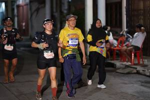 BIB: 479, 5335, 4750
                            <button type="button" onclick="openModal(26247281)" class="btn btn-primary btn-sm float-right btn-popup" data-toggle="modal" data-target=".modal-high-quality">
                        <i class="fas fa-shopping-cart"></i> Add to Cart
                    </button>
                                            <button type="button" onclick="isThisMe(26247281, true)" class="btn btn-success btn-sm float-right btn-popup btn-isme hidden" data-toggle="tooltip" data-placement="bottom" title="นี่คือรูปของคุณใช่ไหม คลิกที่นี่เพื่อเอาเข้าอัลบั้ม">
                        <i class="fas fa-plus"></i> Add to album
                    </button>
                    <button type="button" onclick="isThisMe(26247281, false)" class="btn btn-warning btn-sm float-right btn-popup btn-isnotme hidden">
                        <i class="fas fa-ban"></i> Remove from album
                    </button>