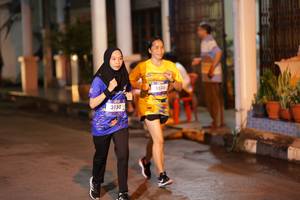 BIB: 3150, 3525
                            <button type="button" onclick="openModal(26239980)" class="btn btn-primary btn-sm float-right btn-popup" data-toggle="modal" data-target=".modal-high-quality">
                        <i class="fas fa-shopping-cart"></i> Add to Cart
                    </button>
                                            <button type="button" onclick="isThisMe(26239980, true)" class="btn btn-success btn-sm float-right btn-popup btn-isme hidden" data-toggle="tooltip" data-placement="bottom" title="นี่คือรูปของคุณใช่ไหม คลิกที่นี่เพื่อเอาเข้าอัลบั้ม">
                        <i class="fas fa-plus"></i> Add to album
                    </button>
                    <button type="button" onclick="isThisMe(26239980, false)" class="btn btn-warning btn-sm float-right btn-popup btn-isnotme hidden">
                        <i class="fas fa-ban"></i> Remove from album
                    </button>