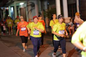 BIB: 3706, 4234, 3421
                            <button type="button" onclick="openModal(26244704)" class="btn btn-primary btn-sm float-right btn-popup" data-toggle="modal" data-target=".modal-high-quality">
                        <i class="fas fa-shopping-cart"></i> Add to Cart
                    </button>
                                            <button type="button" onclick="isThisMe(26244704, true)" class="btn btn-success btn-sm float-right btn-popup btn-isme hidden" data-toggle="tooltip" data-placement="bottom" title="นี่คือรูปของคุณใช่ไหม คลิกที่นี่เพื่อเอาเข้าอัลบั้ม">
                        <i class="fas fa-plus"></i> Add to album
                    </button>
                    <button type="button" onclick="isThisMe(26244704, false)" class="btn btn-warning btn-sm float-right btn-popup btn-isnotme hidden">
                        <i class="fas fa-ban"></i> Remove from album
                    </button>