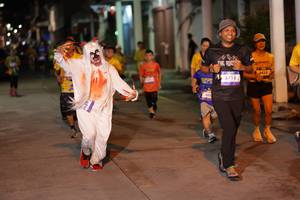 BIB: 6991, 3718, 3458, 345
                            <button type="button" onclick="openModal(26239678)" class="btn btn-primary btn-sm float-right btn-popup" data-toggle="modal" data-target=".modal-high-quality">
                        <i class="fas fa-shopping-cart"></i> Add to Cart
                    </button>
                                            <button type="button" onclick="isThisMe(26239678, true)" class="btn btn-success btn-sm float-right btn-popup btn-isme hidden" data-toggle="tooltip" data-placement="bottom" title="นี่คือรูปของคุณใช่ไหม คลิกที่นี่เพื่อเอาเข้าอัลบั้ม">
                        <i class="fas fa-plus"></i> Add to album
                    </button>
                    <button type="button" onclick="isThisMe(26239678, false)" class="btn btn-warning btn-sm float-right btn-popup btn-isnotme hidden">
                        <i class="fas fa-ban"></i> Remove from album
                    </button>