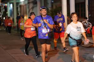 BIB: 4194, 406
                            <button type="button" onclick="openModal(26249330)" class="btn btn-primary btn-sm float-right btn-popup" data-toggle="modal" data-target=".modal-high-quality">
                        <i class="fas fa-shopping-cart"></i> Add to Cart
                    </button>
                                            <button type="button" onclick="isThisMe(26249330, true)" class="btn btn-success btn-sm float-right btn-popup btn-isme hidden" data-toggle="tooltip" data-placement="bottom" title="นี่คือรูปของคุณใช่ไหม คลิกที่นี่เพื่อเอาเข้าอัลบั้ม">
                        <i class="fas fa-plus"></i> Add to album
                    </button>
                    <button type="button" onclick="isThisMe(26249330, false)" class="btn btn-warning btn-sm float-right btn-popup btn-isnotme hidden">
                        <i class="fas fa-ban"></i> Remove from album
                    </button>