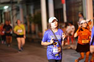 BIB: 3230
                            <button type="button" onclick="openModal(26242116)" class="btn btn-primary btn-sm float-right btn-popup" data-toggle="modal" data-target=".modal-high-quality">
                        <i class="fas fa-shopping-cart"></i> Add to Cart
                    </button>
                                            <button type="button" onclick="isThisMe(26242116, true)" class="btn btn-success btn-sm float-right btn-popup btn-isme hidden" data-toggle="tooltip" data-placement="bottom" title="นี่คือรูปของคุณใช่ไหม คลิกที่นี่เพื่อเอาเข้าอัลบั้ม">
                        <i class="fas fa-plus"></i> Add to album
                    </button>
                    <button type="button" onclick="isThisMe(26242116, false)" class="btn btn-warning btn-sm float-right btn-popup btn-isnotme hidden">
                        <i class="fas fa-ban"></i> Remove from album
                    </button>