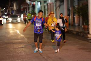 BIB: 3768, 3015
                            <button type="button" onclick="openModal(26249398)" class="btn btn-primary btn-sm float-right btn-popup" data-toggle="modal" data-target=".modal-high-quality">
                        <i class="fas fa-shopping-cart"></i> Add to Cart
                    </button>
                                            <button type="button" onclick="isThisMe(26249398, true)" class="btn btn-success btn-sm float-right btn-popup btn-isme hidden" data-toggle="tooltip" data-placement="bottom" title="นี่คือรูปของคุณใช่ไหม คลิกที่นี่เพื่อเอาเข้าอัลบั้ม">
                        <i class="fas fa-plus"></i> Add to album
                    </button>
                    <button type="button" onclick="isThisMe(26249398, false)" class="btn btn-warning btn-sm float-right btn-popup btn-isnotme hidden">
                        <i class="fas fa-ban"></i> Remove from album
                    </button>