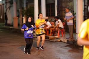 BIB: 3150
                            <button type="button" onclick="openModal(26239957)" class="btn btn-primary btn-sm float-right btn-popup" data-toggle="modal" data-target=".modal-high-quality">
                        <i class="fas fa-shopping-cart"></i> Add to Cart
                    </button>
                                            <button type="button" onclick="isThisMe(26239957, true)" class="btn btn-success btn-sm float-right btn-popup btn-isme hidden" data-toggle="tooltip" data-placement="bottom" title="นี่คือรูปของคุณใช่ไหม คลิกที่นี่เพื่อเอาเข้าอัลบั้ม">
                        <i class="fas fa-plus"></i> Add to album
                    </button>
                    <button type="button" onclick="isThisMe(26239957, false)" class="btn btn-warning btn-sm float-right btn-popup btn-isnotme hidden">
                        <i class="fas fa-ban"></i> Remove from album
                    </button>