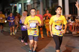 BIB: 4571, 3806
                            <button type="button" onclick="openModal(26241724)" class="btn btn-primary btn-sm float-right btn-popup" data-toggle="modal" data-target=".modal-high-quality">
                        <i class="fas fa-shopping-cart"></i> Add to Cart
                    </button>
                                            <button type="button" onclick="isThisMe(26241724, true)" class="btn btn-success btn-sm float-right btn-popup btn-isme hidden" data-toggle="tooltip" data-placement="bottom" title="นี่คือรูปของคุณใช่ไหม คลิกที่นี่เพื่อเอาเข้าอัลบั้ม">
                        <i class="fas fa-plus"></i> Add to album
                    </button>
                    <button type="button" onclick="isThisMe(26241724, false)" class="btn btn-warning btn-sm float-right btn-popup btn-isnotme hidden">
                        <i class="fas fa-ban"></i> Remove from album
                    </button>