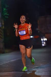 BIB: 3350
                            <button type="button" onclick="openModal(26253248)" class="btn btn-primary btn-sm float-right btn-popup" data-toggle="modal" data-target=".modal-high-quality">
                        <i class="fas fa-shopping-cart"></i> Add to Cart
                    </button>
                                            <button type="button" onclick="isThisMe(26253248, true)" class="btn btn-success btn-sm float-right btn-popup btn-isme hidden" data-toggle="tooltip" data-placement="bottom" title="นี่คือรูปของคุณใช่ไหม คลิกที่นี่เพื่อเอาเข้าอัลบั้ม">
                        <i class="fas fa-plus"></i> Add to album
                    </button>
                    <button type="button" onclick="isThisMe(26253248, false)" class="btn btn-warning btn-sm float-right btn-popup btn-isnotme hidden">
                        <i class="fas fa-ban"></i> Remove from album
                    </button>