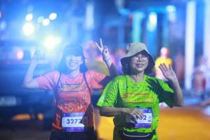 BIB: 3273
                            <button type="button" onclick="openModal(26255557)" class="btn btn-primary btn-sm float-right btn-popup" data-toggle="modal" data-target=".modal-high-quality">
                        <i class="fas fa-shopping-cart"></i> Add to Cart
                    </button>
                                            <button type="button" onclick="isThisMe(26255557, true)" class="btn btn-success btn-sm float-right btn-popup btn-isme hidden" data-toggle="tooltip" data-placement="bottom" title="นี่คือรูปของคุณใช่ไหม คลิกที่นี่เพื่อเอาเข้าอัลบั้ม">
                        <i class="fas fa-plus"></i> Add to album
                    </button>
                    <button type="button" onclick="isThisMe(26255557, false)" class="btn btn-warning btn-sm float-right btn-popup btn-isnotme hidden">
                        <i class="fas fa-ban"></i> Remove from album
                    </button>