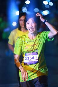 BIB: 3254
                            <button type="button" onclick="openModal(26254413)" class="btn btn-primary btn-sm float-right btn-popup" data-toggle="modal" data-target=".modal-high-quality">
                        <i class="fas fa-shopping-cart"></i> Add to Cart
                    </button>
                                            <button type="button" onclick="isThisMe(26254413, true)" class="btn btn-success btn-sm float-right btn-popup btn-isme hidden" data-toggle="tooltip" data-placement="bottom" title="นี่คือรูปของคุณใช่ไหม คลิกที่นี่เพื่อเอาเข้าอัลบั้ม">
                        <i class="fas fa-plus"></i> Add to album
                    </button>
                    <button type="button" onclick="isThisMe(26254413, false)" class="btn btn-warning btn-sm float-right btn-popup btn-isnotme hidden">
                        <i class="fas fa-ban"></i> Remove from album
                    </button>