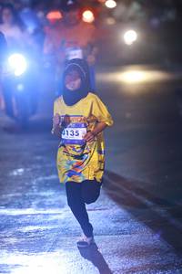 BIB: 3135
                            <button type="button" onclick="openModal(26252786)" class="btn btn-primary btn-sm float-right btn-popup" data-toggle="modal" data-target=".modal-high-quality">
                        <i class="fas fa-shopping-cart"></i> Add to Cart
                    </button>
                                            <button type="button" onclick="isThisMe(26252786, true)" class="btn btn-success btn-sm float-right btn-popup btn-isme hidden" data-toggle="tooltip" data-placement="bottom" title="นี่คือรูปของคุณใช่ไหม คลิกที่นี่เพื่อเอาเข้าอัลบั้ม">
                        <i class="fas fa-plus"></i> Add to album
                    </button>
                    <button type="button" onclick="isThisMe(26252786, false)" class="btn btn-warning btn-sm float-right btn-popup btn-isnotme hidden">
                        <i class="fas fa-ban"></i> Remove from album
                    </button>