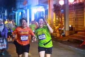 BIB: 3343, 3476, 4028
                            <button type="button" onclick="openModal(26255070)" class="btn btn-primary btn-sm float-right btn-popup" data-toggle="modal" data-target=".modal-high-quality">
                        <i class="fas fa-shopping-cart"></i> Add to Cart
                    </button>
                                            <button type="button" onclick="isThisMe(26255070, true)" class="btn btn-success btn-sm float-right btn-popup btn-isme hidden" data-toggle="tooltip" data-placement="bottom" title="นี่คือรูปของคุณใช่ไหม คลิกที่นี่เพื่อเอาเข้าอัลบั้ม">
                        <i class="fas fa-plus"></i> Add to album
                    </button>
                    <button type="button" onclick="isThisMe(26255070, false)" class="btn btn-warning btn-sm float-right btn-popup btn-isnotme hidden">
                        <i class="fas fa-ban"></i> Remove from album
                    </button>