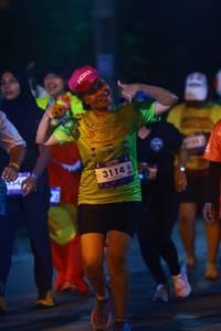 BIB: 3114
                            <button type="button" onclick="openModal(26254847)" class="btn btn-primary btn-sm float-right btn-popup" data-toggle="modal" data-target=".modal-high-quality">
                        <i class="fas fa-shopping-cart"></i> Add to Cart
                    </button>
                                            <button type="button" onclick="isThisMe(26254847, true)" class="btn btn-success btn-sm float-right btn-popup btn-isme hidden" data-toggle="tooltip" data-placement="bottom" title="นี่คือรูปของคุณใช่ไหม คลิกที่นี่เพื่อเอาเข้าอัลบั้ม">
                        <i class="fas fa-plus"></i> Add to album
                    </button>
                    <button type="button" onclick="isThisMe(26254847, false)" class="btn btn-warning btn-sm float-right btn-popup btn-isnotme hidden">
                        <i class="fas fa-ban"></i> Remove from album
                    </button>