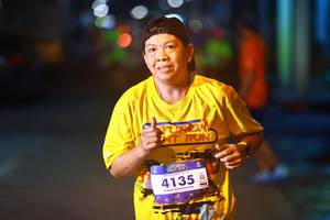 BIB: 4135
                            <button type="button" onclick="openModal(26253349)" class="btn btn-primary btn-sm float-right btn-popup" data-toggle="modal" data-target=".modal-high-quality">
                        <i class="fas fa-shopping-cart"></i> Add to Cart
                    </button>
                                            <button type="button" onclick="isThisMe(26253349, true)" class="btn btn-success btn-sm float-right btn-popup btn-isme hidden" data-toggle="tooltip" data-placement="bottom" title="นี่คือรูปของคุณใช่ไหม คลิกที่นี่เพื่อเอาเข้าอัลบั้ม">
                        <i class="fas fa-plus"></i> Add to album
                    </button>
                    <button type="button" onclick="isThisMe(26253349, false)" class="btn btn-warning btn-sm float-right btn-popup btn-isnotme hidden">
                        <i class="fas fa-ban"></i> Remove from album
                    </button>