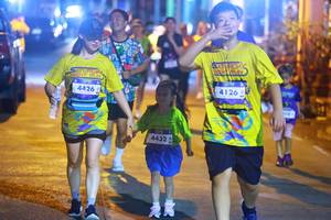 BIB: 4426, 4126, 4432
                            <button type="button" onclick="openModal(26255451)" class="btn btn-primary btn-sm float-right btn-popup" data-toggle="modal" data-target=".modal-high-quality">
                        <i class="fas fa-shopping-cart"></i> Add to Cart
                    </button>
                                            <button type="button" onclick="isThisMe(26255451, true)" class="btn btn-success btn-sm float-right btn-popup btn-isme hidden" data-toggle="tooltip" data-placement="bottom" title="นี่คือรูปของคุณใช่ไหม คลิกที่นี่เพื่อเอาเข้าอัลบั้ม">
                        <i class="fas fa-plus"></i> Add to album
                    </button>
                    <button type="button" onclick="isThisMe(26255451, false)" class="btn btn-warning btn-sm float-right btn-popup btn-isnotme hidden">
                        <i class="fas fa-ban"></i> Remove from album
                    </button>