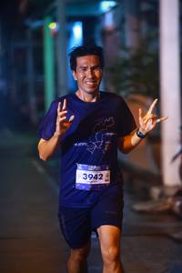 BIB: 3942
                            <button type="button" onclick="openModal(26252086)" class="btn btn-primary btn-sm float-right btn-popup" data-toggle="modal" data-target=".modal-high-quality">
                        <i class="fas fa-shopping-cart"></i> Add to Cart
                    </button>
                                            <button type="button" onclick="isThisMe(26252086, true)" class="btn btn-success btn-sm float-right btn-popup btn-isme hidden" data-toggle="tooltip" data-placement="bottom" title="นี่คือรูปของคุณใช่ไหม คลิกที่นี่เพื่อเอาเข้าอัลบั้ม">
                        <i class="fas fa-plus"></i> Add to album
                    </button>
                    <button type="button" onclick="isThisMe(26252086, false)" class="btn btn-warning btn-sm float-right btn-popup btn-isnotme hidden">
                        <i class="fas fa-ban"></i> Remove from album
                    </button>