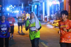 BIB: 4160, 3339
                            <button type="button" onclick="openModal(26255100)" class="btn btn-primary btn-sm float-right btn-popup" data-toggle="modal" data-target=".modal-high-quality">
                        <i class="fas fa-shopping-cart"></i> Add to Cart
                    </button>
                                            <button type="button" onclick="isThisMe(26255100, true)" class="btn btn-success btn-sm float-right btn-popup btn-isme hidden" data-toggle="tooltip" data-placement="bottom" title="นี่คือรูปของคุณใช่ไหม คลิกที่นี่เพื่อเอาเข้าอัลบั้ม">
                        <i class="fas fa-plus"></i> Add to album
                    </button>
                    <button type="button" onclick="isThisMe(26255100, false)" class="btn btn-warning btn-sm float-right btn-popup btn-isnotme hidden">
                        <i class="fas fa-ban"></i> Remove from album
                    </button>