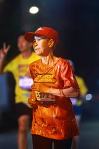 BIB: 3272
                            <button type="button" onclick="openModal(26253142)" class="btn btn-primary btn-sm float-right btn-popup" data-toggle="modal" data-target=".modal-high-quality">
                        <i class="fas fa-shopping-cart"></i> Add to Cart
                    </button>
                                            <button type="button" onclick="isThisMe(26253142, true)" class="btn btn-success btn-sm float-right btn-popup btn-isme hidden" data-toggle="tooltip" data-placement="bottom" title="นี่คือรูปของคุณใช่ไหม คลิกที่นี่เพื่อเอาเข้าอัลบั้ม">
                        <i class="fas fa-plus"></i> Add to album
                    </button>
                    <button type="button" onclick="isThisMe(26253142, false)" class="btn btn-warning btn-sm float-right btn-popup btn-isnotme hidden">
                        <i class="fas fa-ban"></i> Remove from album
                    </button>