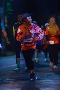 BIB: 3214
                            <button type="button" onclick="openModal(26254872)" class="btn btn-primary btn-sm float-right btn-popup" data-toggle="modal" data-target=".modal-high-quality">
                        <i class="fas fa-shopping-cart"></i> Add to Cart
                    </button>
                                            <button type="button" onclick="isThisMe(26254872, true)" class="btn btn-success btn-sm float-right btn-popup btn-isme hidden" data-toggle="tooltip" data-placement="bottom" title="นี่คือรูปของคุณใช่ไหม คลิกที่นี่เพื่อเอาเข้าอัลบั้ม">
                        <i class="fas fa-plus"></i> Add to album
                    </button>
                    <button type="button" onclick="isThisMe(26254872, false)" class="btn btn-warning btn-sm float-right btn-popup btn-isnotme hidden">
                        <i class="fas fa-ban"></i> Remove from album
                    </button>