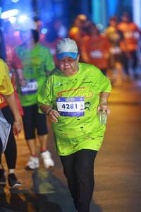 BIB: 4281
                            <button type="button" onclick="openModal(26255139)" class="btn btn-primary btn-sm float-right btn-popup" data-toggle="modal" data-target=".modal-high-quality">
                        <i class="fas fa-shopping-cart"></i> Add to Cart
                    </button>
                                            <button type="button" onclick="isThisMe(26255139, true)" class="btn btn-success btn-sm float-right btn-popup btn-isme hidden" data-toggle="tooltip" data-placement="bottom" title="นี่คือรูปของคุณใช่ไหม คลิกที่นี่เพื่อเอาเข้าอัลบั้ม">
                        <i class="fas fa-plus"></i> Add to album
                    </button>
                    <button type="button" onclick="isThisMe(26255139, false)" class="btn btn-warning btn-sm float-right btn-popup btn-isnotme hidden">
                        <i class="fas fa-ban"></i> Remove from album
                    </button>