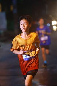 BIB: 3076
                            <button type="button" onclick="openModal(26252215)" class="btn btn-primary btn-sm float-right btn-popup" data-toggle="modal" data-target=".modal-high-quality">
                        <i class="fas fa-shopping-cart"></i> Add to Cart
                    </button>
                                            <button type="button" onclick="isThisMe(26252215, true)" class="btn btn-success btn-sm float-right btn-popup btn-isme hidden" data-toggle="tooltip" data-placement="bottom" title="นี่คือรูปของคุณใช่ไหม คลิกที่นี่เพื่อเอาเข้าอัลบั้ม">
                        <i class="fas fa-plus"></i> Add to album
                    </button>
                    <button type="button" onclick="isThisMe(26252215, false)" class="btn btn-warning btn-sm float-right btn-popup btn-isnotme hidden">
                        <i class="fas fa-ban"></i> Remove from album
                    </button>