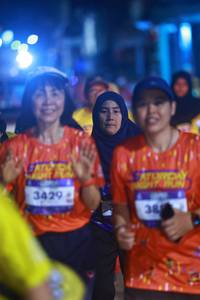 BIB: 3429
                            <button type="button" onclick="openModal(26255292)" class="btn btn-primary btn-sm float-right btn-popup" data-toggle="modal" data-target=".modal-high-quality">
                        <i class="fas fa-shopping-cart"></i> Add to Cart
                    </button>
                                            <button type="button" onclick="isThisMe(26255292, true)" class="btn btn-success btn-sm float-right btn-popup btn-isme hidden" data-toggle="tooltip" data-placement="bottom" title="นี่คือรูปของคุณใช่ไหม คลิกที่นี่เพื่อเอาเข้าอัลบั้ม">
                        <i class="fas fa-plus"></i> Add to album
                    </button>
                    <button type="button" onclick="isThisMe(26255292, false)" class="btn btn-warning btn-sm float-right btn-popup btn-isnotme hidden">
                        <i class="fas fa-ban"></i> Remove from album
                    </button>